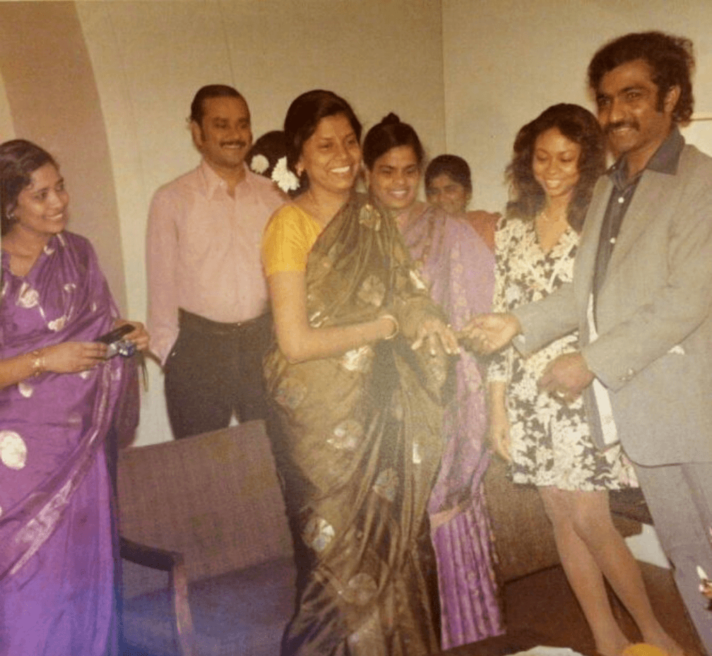 Mom on the far right [hair on wavy] #OriginalMississippi Masala