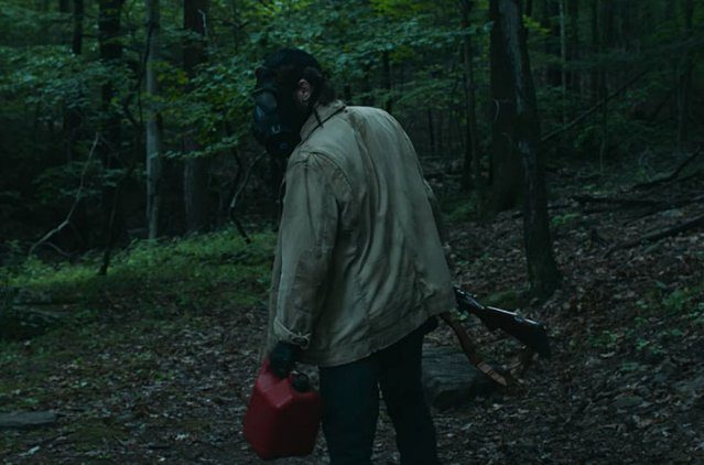 It-Comes-At-Night-Movie-Still