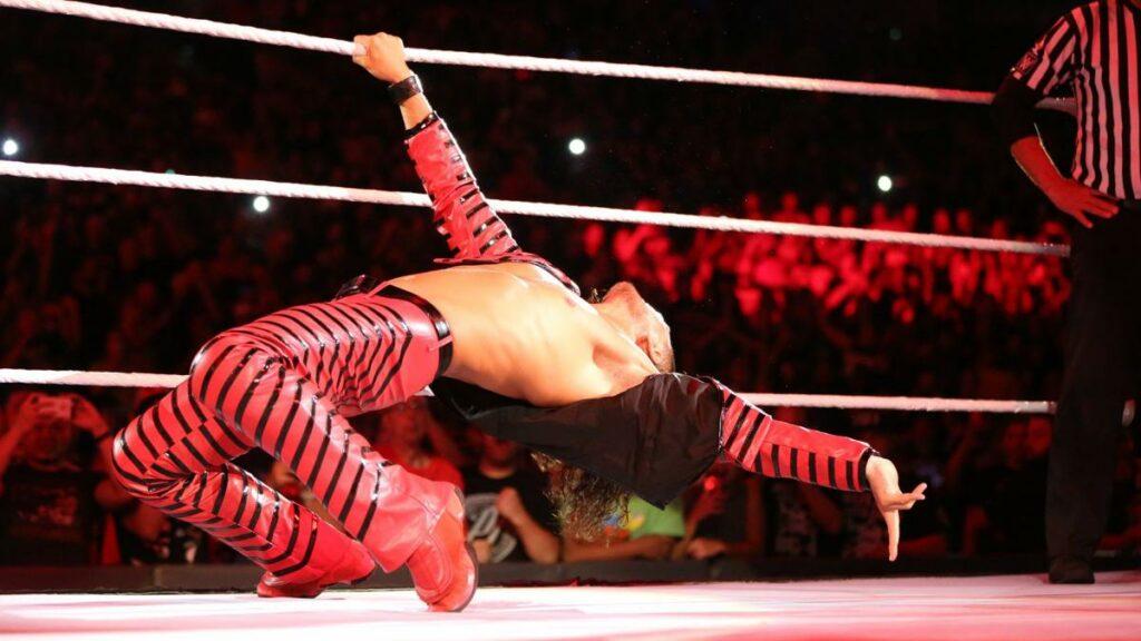 Shinsuke Nakamura being extra in the WWE ring 